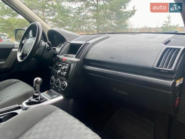 Серый Ленд Ровер Фрилендер, объемом двигателя 2.2 л и пробегом 282 тыс. км за 8350 $, фото 46 на Automoto.ua