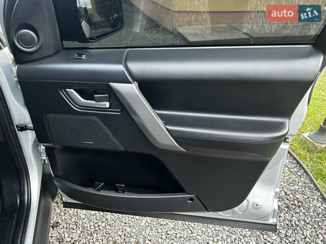 Сірий Ленд Ровер Freelander, об'ємом двигуна 2.2 л та пробігом 255 тис. км за 9900 $, фото 24 на Automoto.ua