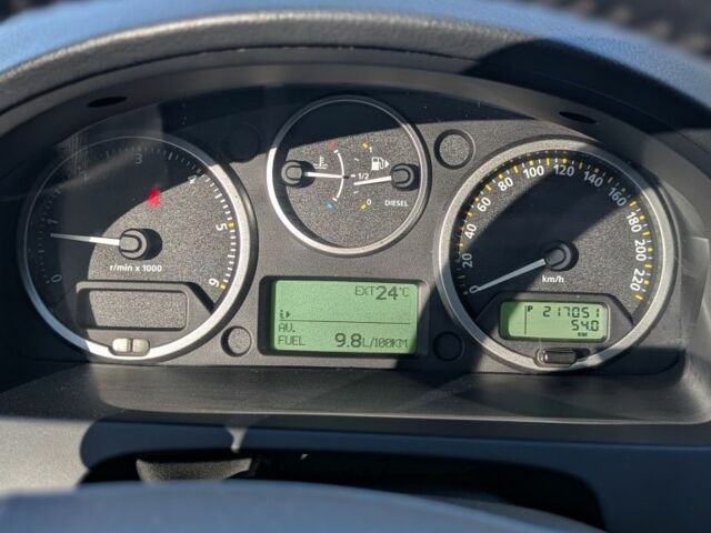 Серый Ленд Ровер Фрилендер, объемом двигателя 2.2 л и пробегом 217 тыс. км за 11000 $, фото 18 на Automoto.ua