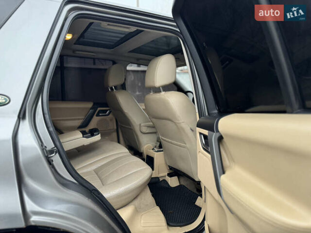 Серый Ленд Ровер Фрилендер, объемом двигателя 3.19 л и пробегом 292 тыс. км за 7700 $, фото 29 на Automoto.ua