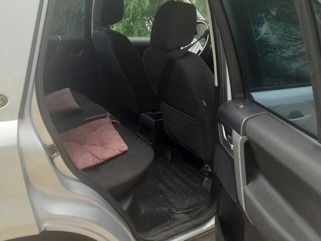 Сірий Ленд Ровер Freelander, об'ємом двигуна 2.18 л та пробігом 280 тис. км за 9500 $, фото 6 на Automoto.ua