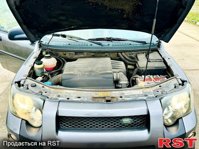 Серый Ленд Ровер Фрилендер, объемом двигателя 2 л и пробегом 170 тыс. км за 3150 $, фото 5 на Automoto.ua