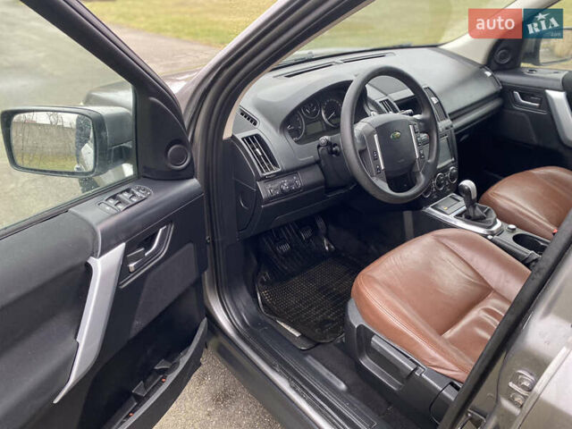 Сірий Ленд Ровер Freelander, об'ємом двигуна 2.18 л та пробігом 241 тис. км за 10300 $, фото 9 на Automoto.ua