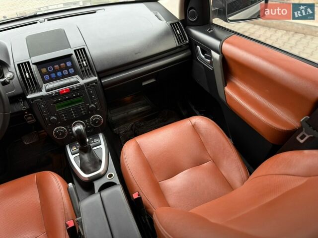 Сірий Ленд Ровер Freelander, об'ємом двигуна 2.18 л та пробігом 303 тис. км за 11200 $, фото 17 на Automoto.ua