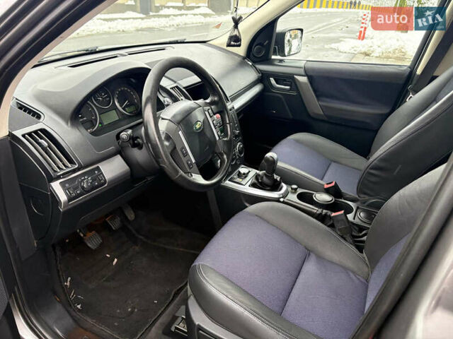 Сірий Ленд Ровер Freelander, об'ємом двигуна 2.18 л та пробігом 268 тис. км за 8350 $, фото 5 на Automoto.ua