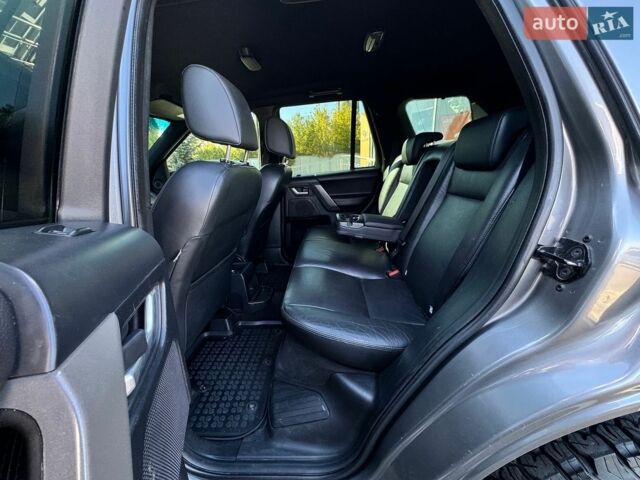 Сірий Ленд Ровер Freelander, об'ємом двигуна 2.2 л та пробігом 390 тис. км за 9990 $, фото 28 на Automoto.ua