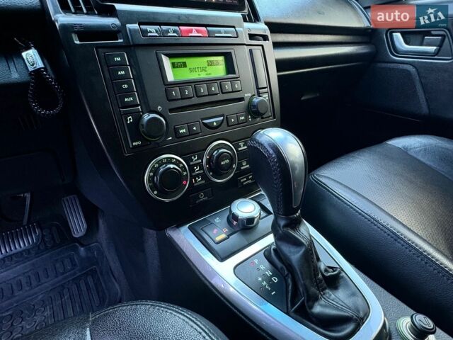 Сірий Ленд Ровер Freelander, об'ємом двигуна 2.2 л та пробігом 390 тис. км за 9990 $, фото 21 на Automoto.ua