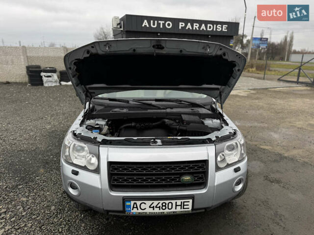 Серый Ленд Ровер Фрилендер, объемом двигателя 2.2 л и пробегом 229 тыс. км за 9950 $, фото 13 на Automoto.ua
