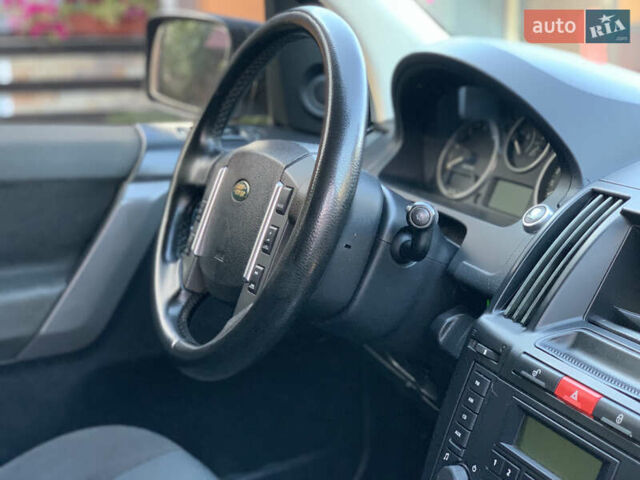 Сірий Ленд Ровер Freelander, об'ємом двигуна 2.2 л та пробігом 283 тис. км за 9250 $, фото 88 на Automoto.ua