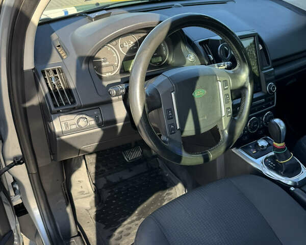 Сірий Ленд Ровер Freelander, об'ємом двигуна 2.18 л та пробігом 291 тис. км за 10200 $, фото 14 на Automoto.ua