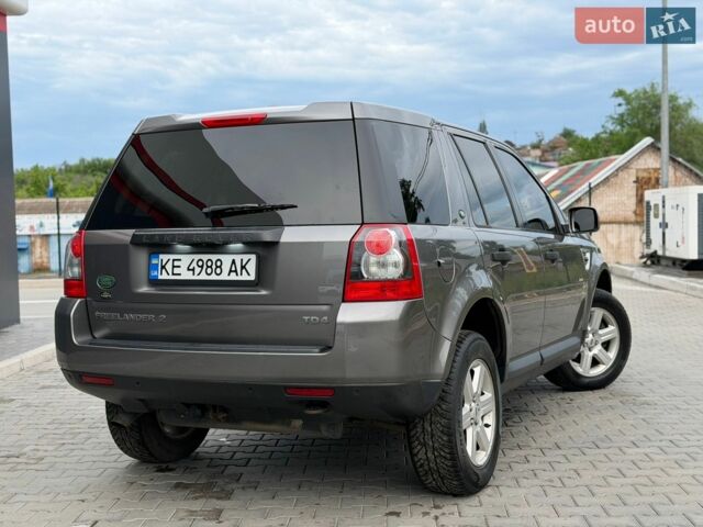 Сірий Ленд Ровер Freelander, об'ємом двигуна 2.18 л та пробігом 303 тис. км за 11200 $, фото 7 на Automoto.ua