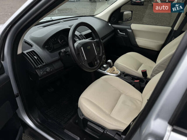 Серый Ленд Ровер Фрилендер, объемом двигателя 2.2 л и пробегом 229 тыс. км за 9950 $, фото 17 на Automoto.ua