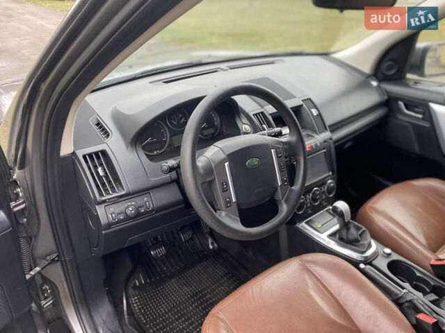 Сірий Ленд Ровер Freelander, об'ємом двигуна 2.18 л та пробігом 241 тис. км за 10300 $, фото 10 на Automoto.ua
