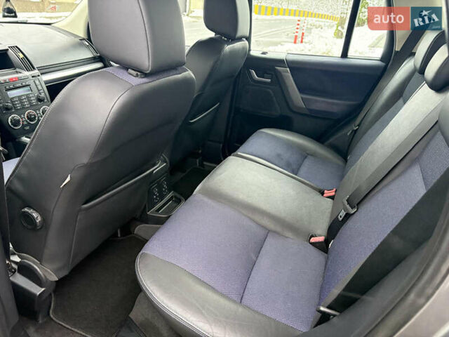 Сірий Ленд Ровер Freelander, об'ємом двигуна 2.18 л та пробігом 268 тис. км за 8350 $, фото 10 на Automoto.ua