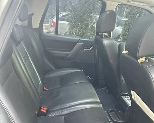 Серый Ленд Ровер Фрилендер, объемом двигателя 2.18 л и пробегом 230 тыс. км за 12000 $, фото 3 на Automoto.ua