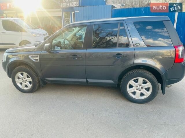 Серый Ленд Ровер Фрилендер, объемом двигателя 2.2 л и пробегом 200 тыс. км за 12500 $, фото 3 на Automoto.ua