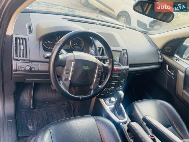 Сірий Ленд Ровер Freelander, об'ємом двигуна 2.2 л та пробігом 200 тис. км за 11000 $, фото 4 на Automoto.ua