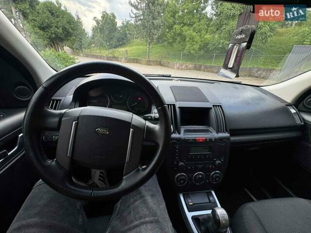 Сірий Ленд Ровер Freelander, об'ємом двигуна 2.18 л та пробігом 240 тис. км за 12600 $, фото 6 на Automoto.ua