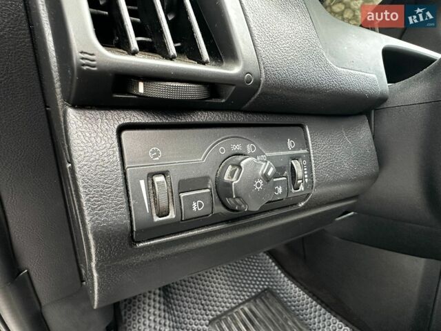 Сірий Ленд Ровер Freelander, об'ємом двигуна 2.18 л та пробігом 269 тис. км за 11900 $, фото 7 на Automoto.ua