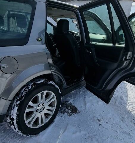 Серый Ленд Ровер Фрилендер, объемом двигателя 2.2 л и пробегом 277 тыс. км за 11900 $, фото 20 на Automoto.ua