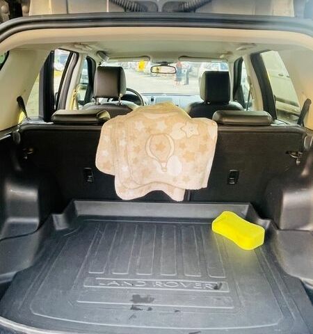 Серый Ленд Ровер Фрилендер, объемом двигателя 2.2 л и пробегом 200 тыс. км за 12500 $, фото 29 на Automoto.ua