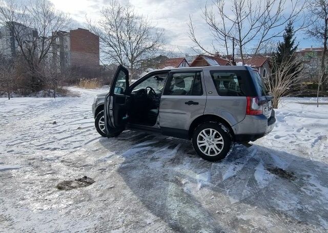 Серый Ленд Ровер Фрилендер, объемом двигателя 2.2 л и пробегом 277 тыс. км за 11900 $, фото 7 на Automoto.ua