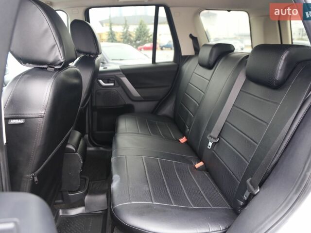 Сірий Ленд Ровер Freelander, об'ємом двигуна 2.18 л та пробігом 229 тис. км за 9999 $, фото 9 на Automoto.ua