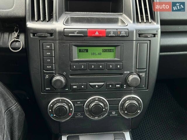 Сірий Ленд Ровер Freelander, об'ємом двигуна 2.2 л та пробігом 340 тис. км за 8500 $, фото 9 на Automoto.ua