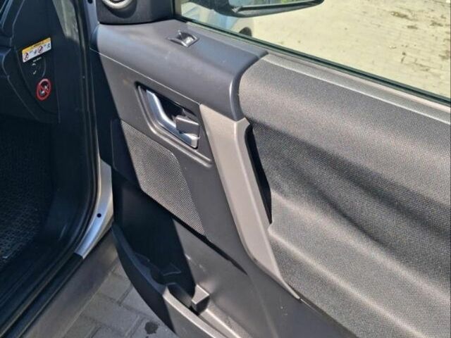 Сірий Ленд Ровер Freelander, об'ємом двигуна 2.18 л та пробігом 258 тис. км за 10500 $, фото 6 на Automoto.ua
