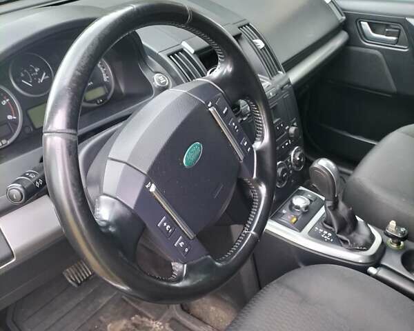 Сірий Ленд Ровер Freelander, об'ємом двигуна 2.18 л та пробігом 308 тис. км за 13200 $, фото 5 на Automoto.ua