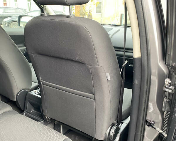 Серый Ленд Ровер Фрилендер, объемом двигателя 2.18 л и пробегом 143 тыс. км за 13700 $, фото 29 на Automoto.ua