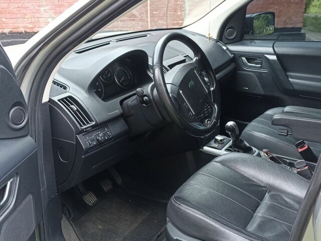 Сірий Ленд Ровер Freelander, об'ємом двигуна 2.18 л та пробігом 268 тис. км за 11500 $, фото 7 на Automoto.ua