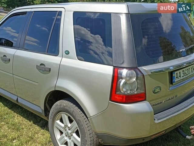 Серый Ленд Ровер Фрилендер, объемом двигателя 2.18 л и пробегом 267 тыс. км за 12000 $, фото 4 на Automoto.ua