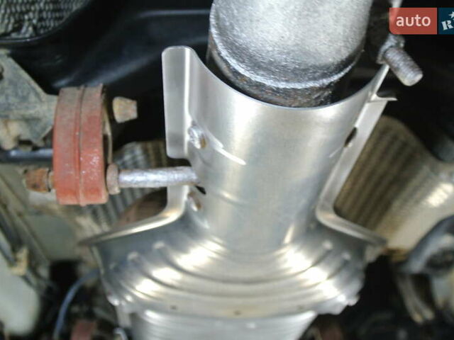 Серый Ленд Ровер Фрилендер, объемом двигателя 2.2 л и пробегом 149 тыс. км за 13500 $, фото 64 на Automoto.ua