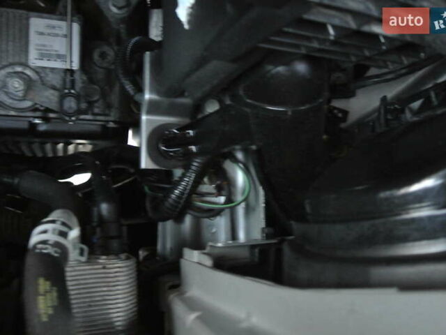 Серый Ленд Ровер Фрилендер, объемом двигателя 2.2 л и пробегом 149 тыс. км за 13500 $, фото 48 на Automoto.ua