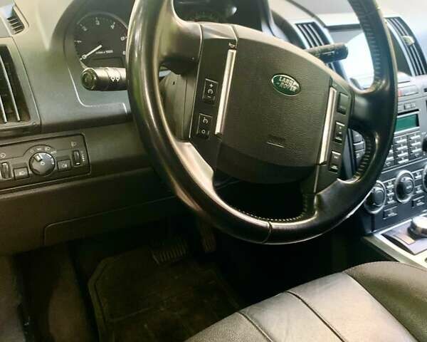 Серый Ленд Ровер Фрилендер, объемом двигателя 2.18 л и пробегом 195 тыс. км за 11500 $, фото 11 на Automoto.ua