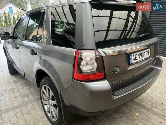 Сірий Ленд Ровер Freelander, об'ємом двигуна 2.18 л та пробігом 326 тис. км за 11000 $, фото 6 на Automoto.ua