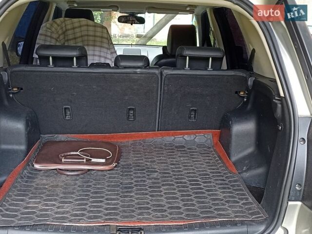 Серый Ленд Ровер Фрилендер, объемом двигателя 2.18 л и пробегом 267 тыс. км за 12000 $, фото 12 на Automoto.ua