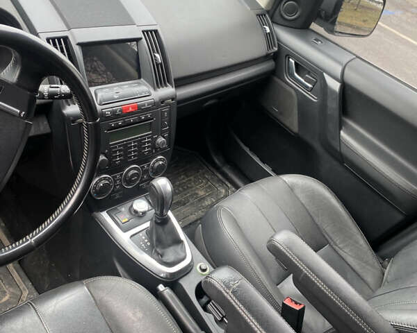 Сірий Ленд Ровер Freelander, об'ємом двигуна 2.18 л та пробігом 196 тис. км за 13500 $, фото 14 на Automoto.ua