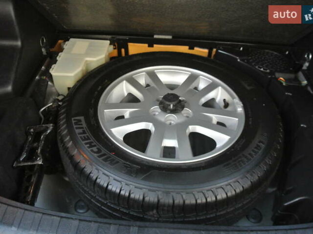 Серый Ленд Ровер Фрилендер, объемом двигателя 2.2 л и пробегом 149 тыс. км за 13500 $, фото 22 на Automoto.ua