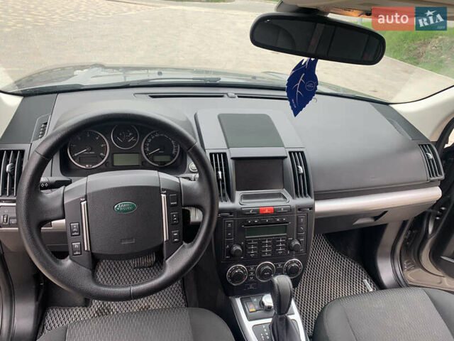 Сірий Ленд Ровер Freelander, об'ємом двигуна 2.2 л та пробігом 240 тис. км за 12600 $, фото 4 на Automoto.ua