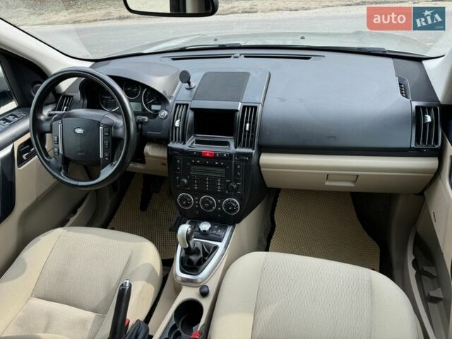 Серый Ленд Ровер Фрилендер, объемом двигателя 2.2 л и пробегом 291 тыс. км за 9800 $, фото 13 на Automoto.ua