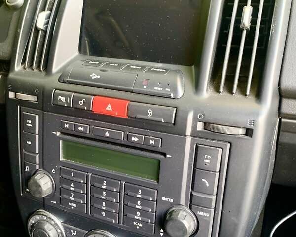 Серый Ленд Ровер Фрилендер, объемом двигателя 2.18 л и пробегом 195 тыс. км за 11500 $, фото 8 на Automoto.ua