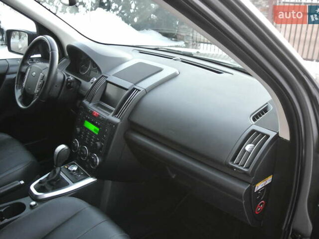 Серый Ленд Ровер Фрилендер, объемом двигателя 2.2 л и пробегом 149 тыс. км за 13500 $, фото 14 на Automoto.ua