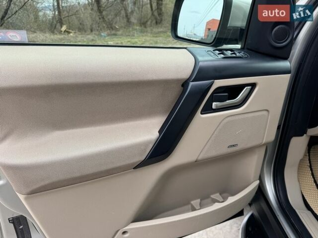 Серый Ленд Ровер Фрилендер, объемом двигателя 2.2 л и пробегом 291 тыс. км за 9800 $, фото 12 на Automoto.ua