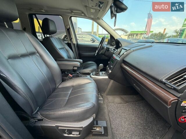 Сірий Ленд Ровер Freelander, об'ємом двигуна 2.18 л та пробігом 255 тис. км за 11000 $, фото 21 на Automoto.ua