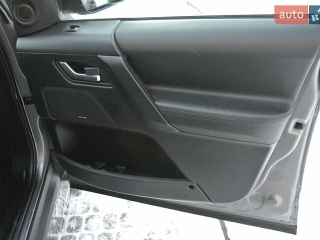 Серый Ленд Ровер Фрилендер, объемом двигателя 2.2 л и пробегом 149 тыс. км за 13500 $, фото 17 на Automoto.ua