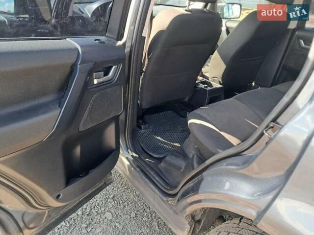 Серый Ленд Ровер Фрилендер, объемом двигателя 2.18 л и пробегом 266 тыс. км за 13200 $, фото 24 на Automoto.ua