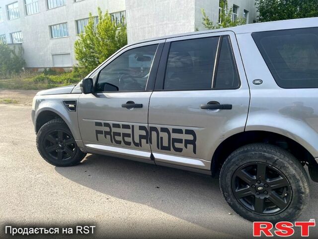 Сірий Ленд Ровер Freelander, об'ємом двигуна 2.2 л та пробігом 266 тис. км за 13300 $, фото 2 на Automoto.ua