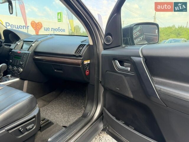 Сірий Ленд Ровер Freelander, об'ємом двигуна 2.18 л та пробігом 255 тис. км за 11000 $, фото 24 на Automoto.ua